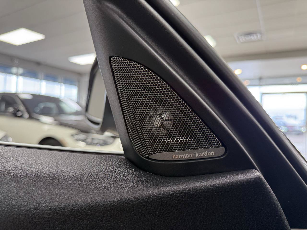 Used 2016 BMW 340i Sedan RWD image 29