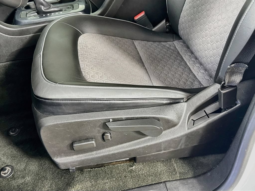 Used 2015 Chevrolet Colorado Z71 AWD/4WD image 23
