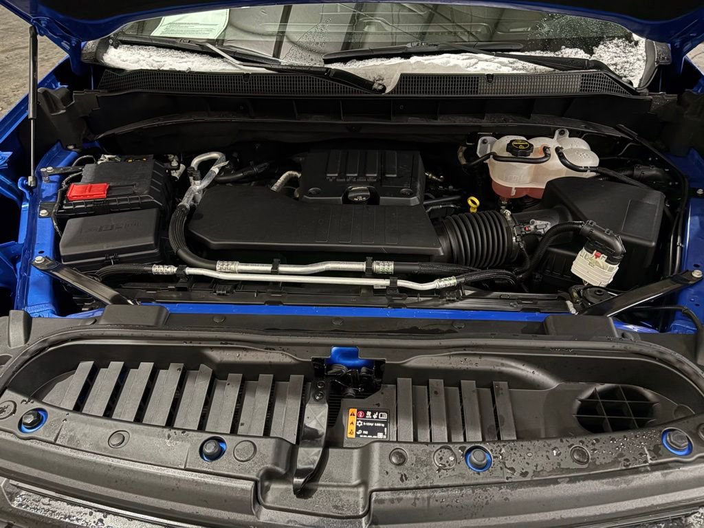 Used 2025 Chevrolet Silverado 1500 Custom w/ Turbomax Blackout Package image 15