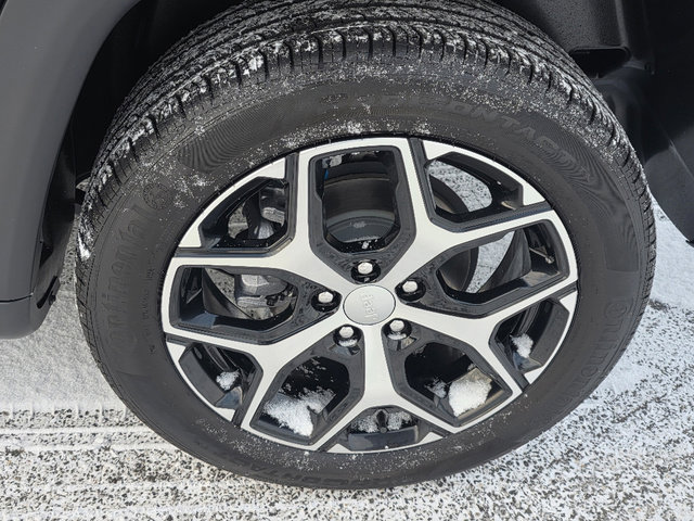 Certified 2024 Jeep Compass Limited image 5