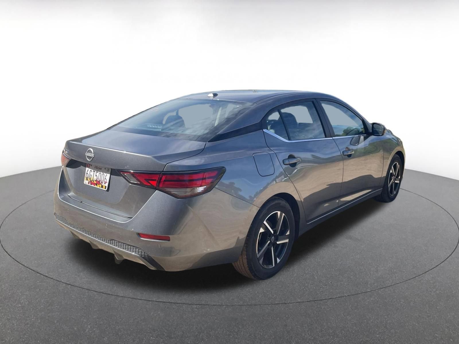 Used 2025 Nissan Sentra SV image 16