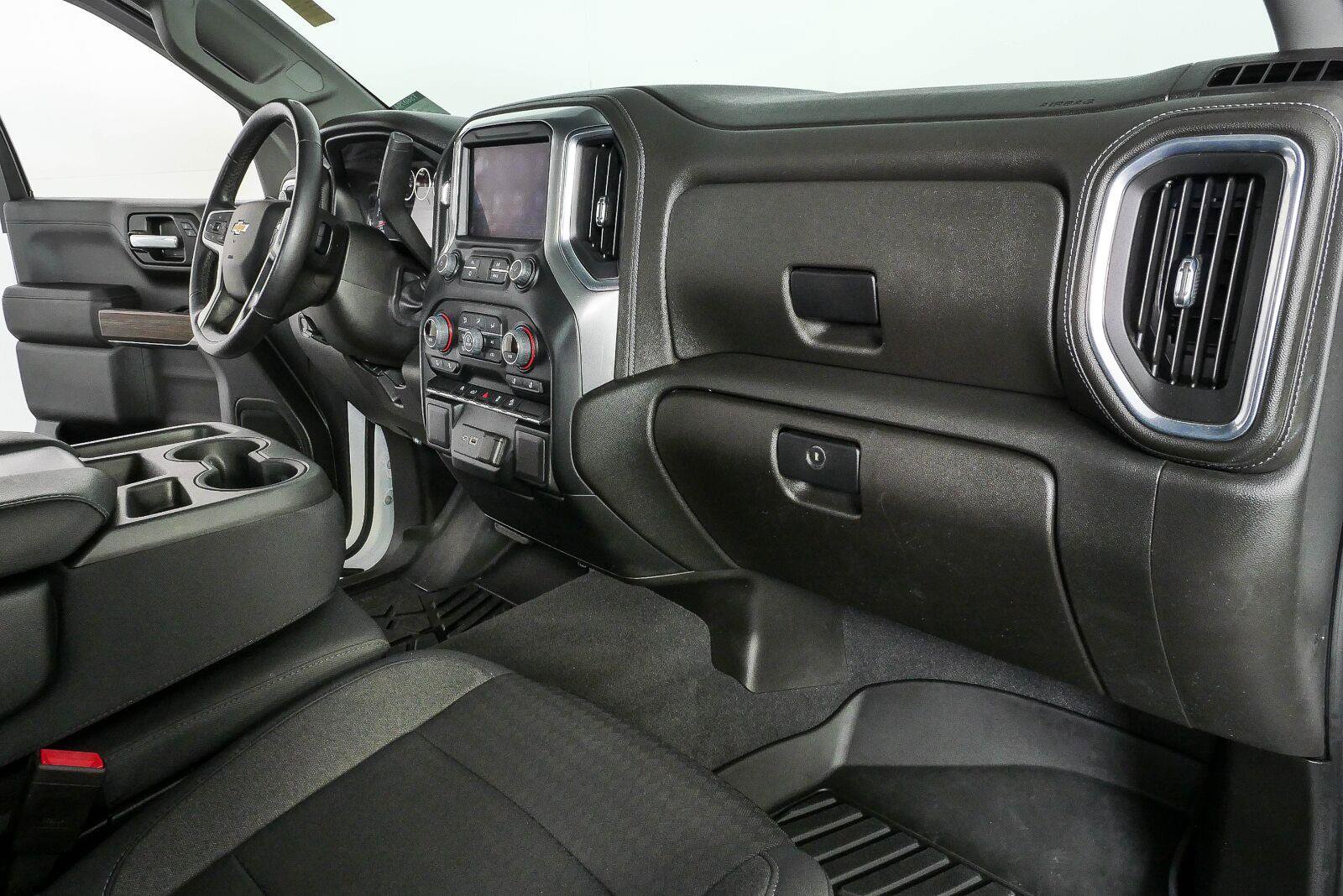 Certified 2021 Chevrolet Silverado 1500 LT w/ Z71 Off-Road Package AWD/4WD image 21