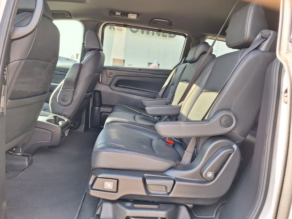 Used 2025 Honda Odyssey Sport-L image 12
