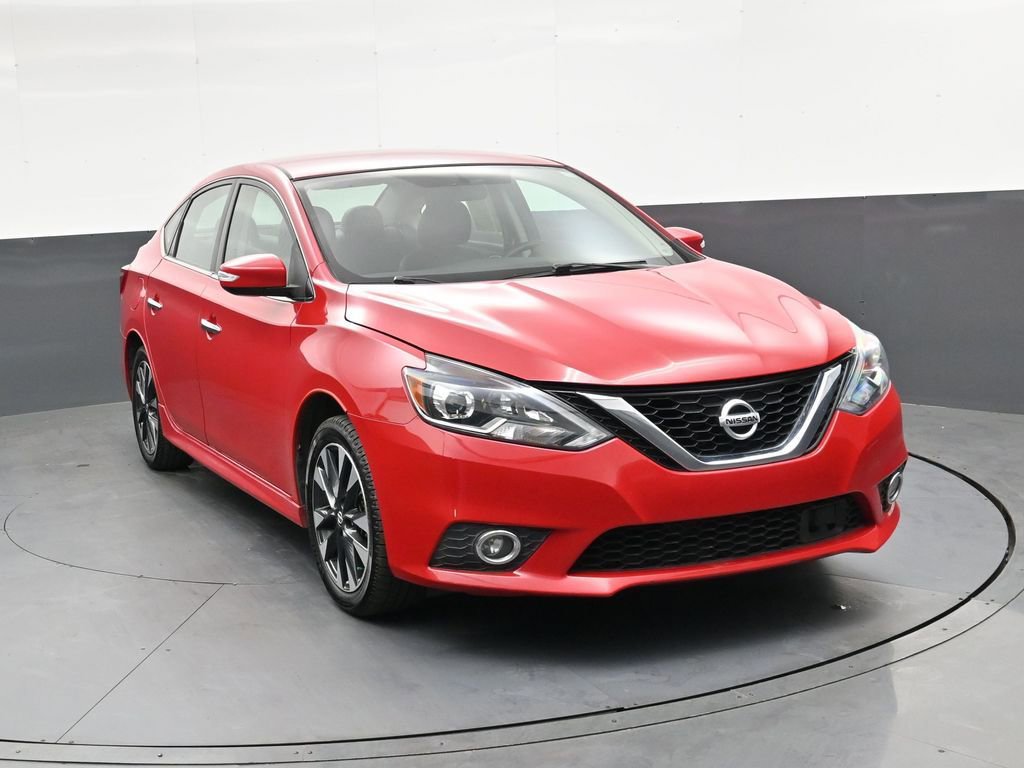 Used 2019 Nissan Sentra SR image 2