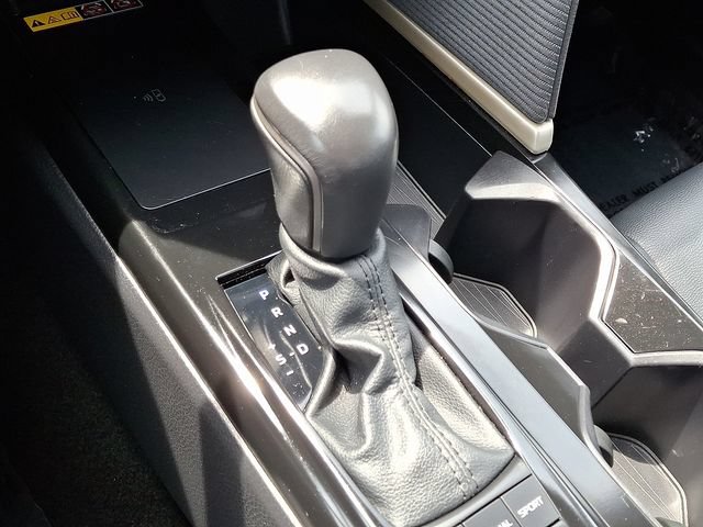 Used 2025 Toyota Camry SE FWD image 14