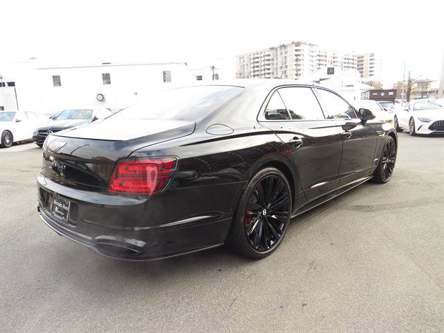 Used 2023 Bentley Flying Spur W12 image 4