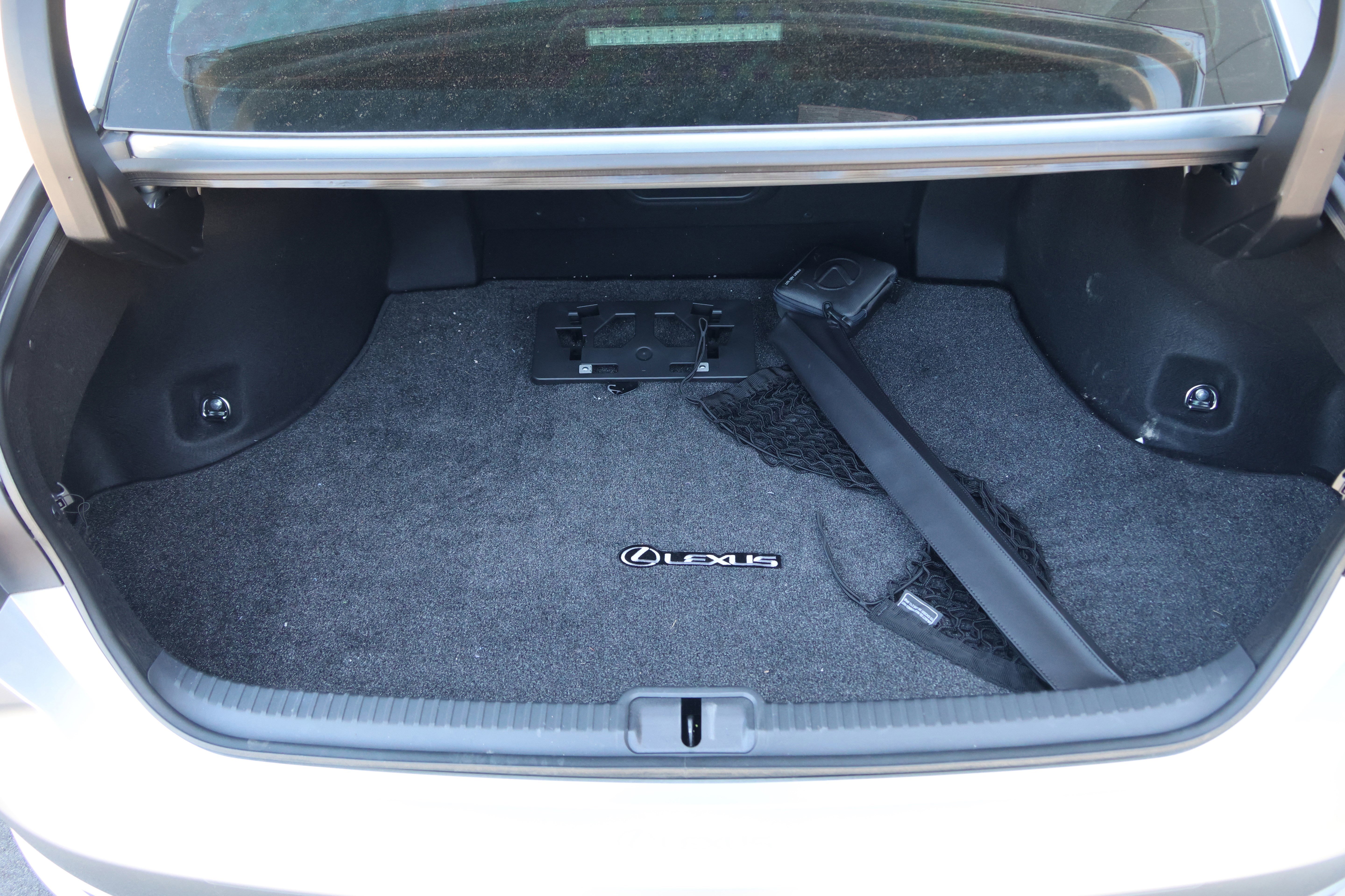 Used 2024 Lexus ES 350 Ultra Luxury w/ Accessory Package (Z2) image 38