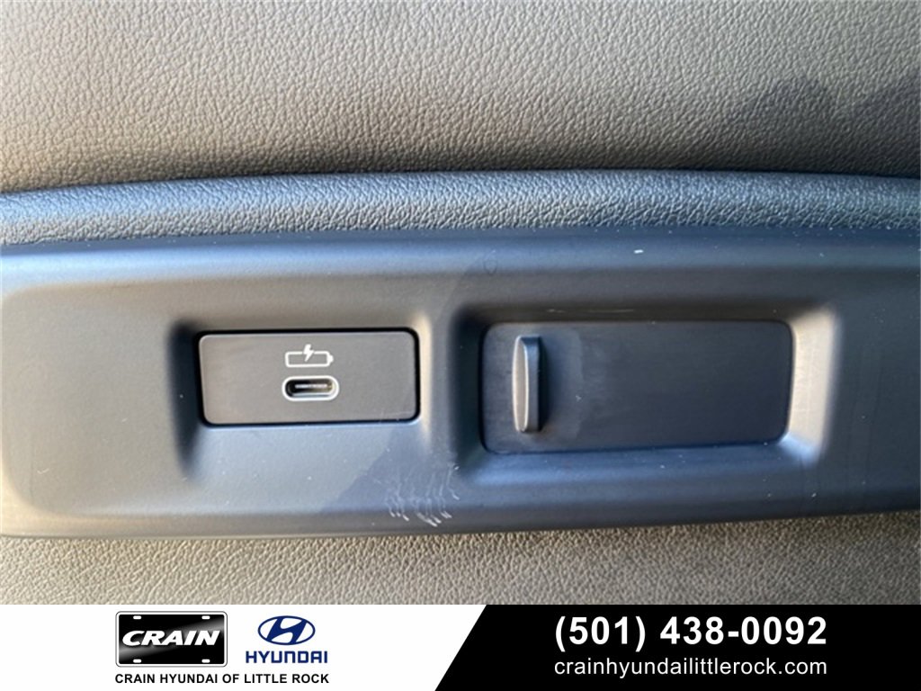 Used 2021 BMW X6 xDrive40i w/ Premium Package image 52