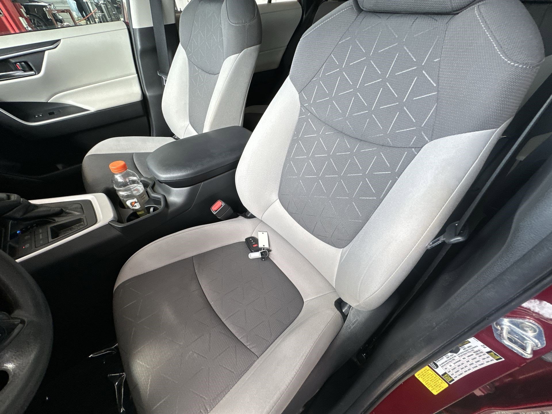 Used 2021 Toyota RAV4 XLE image 13