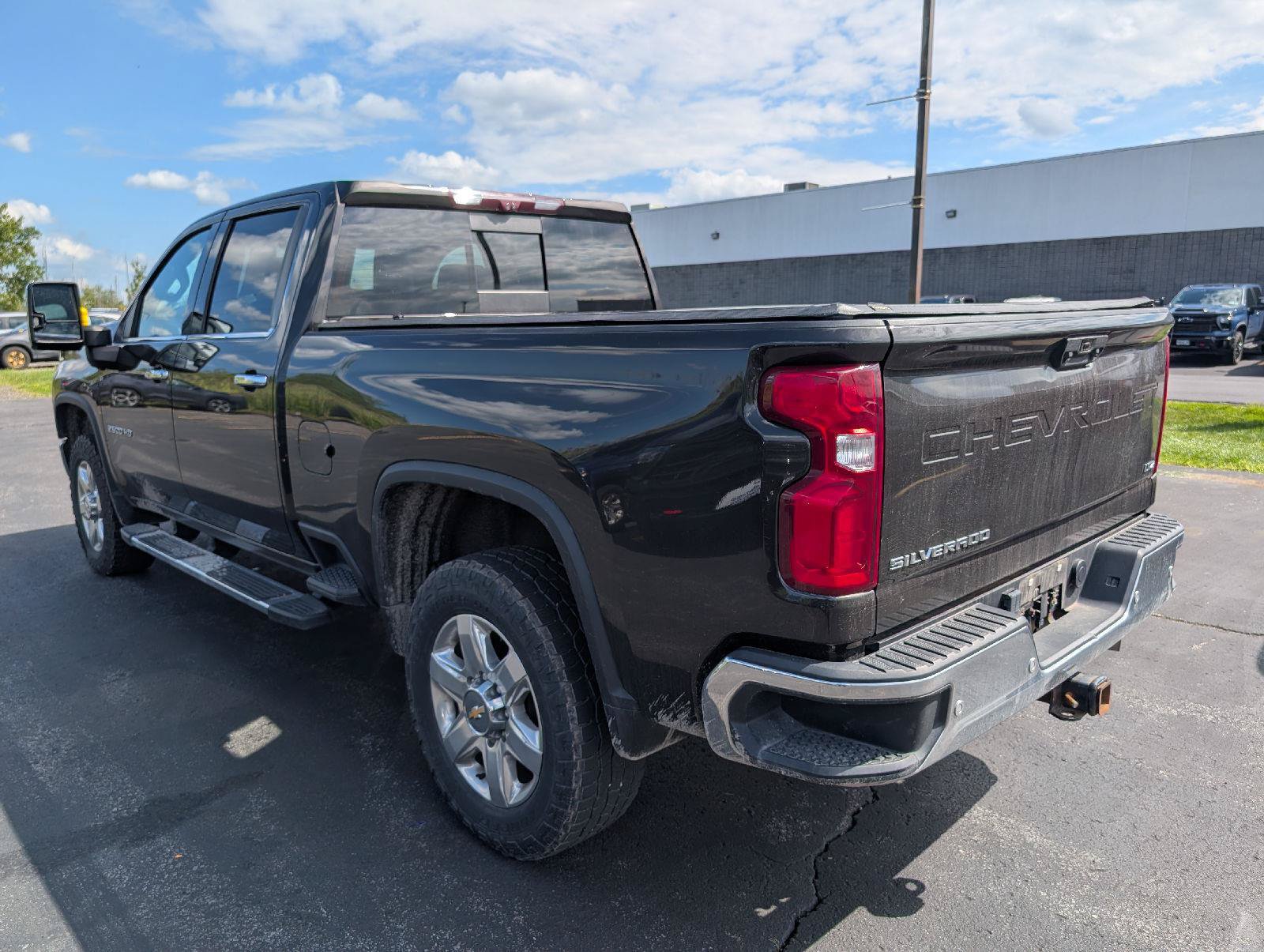 Used 2021 Chevrolet Silverado 2500 LTZ w/ LTZ Plus Package AWD/4WD image 6