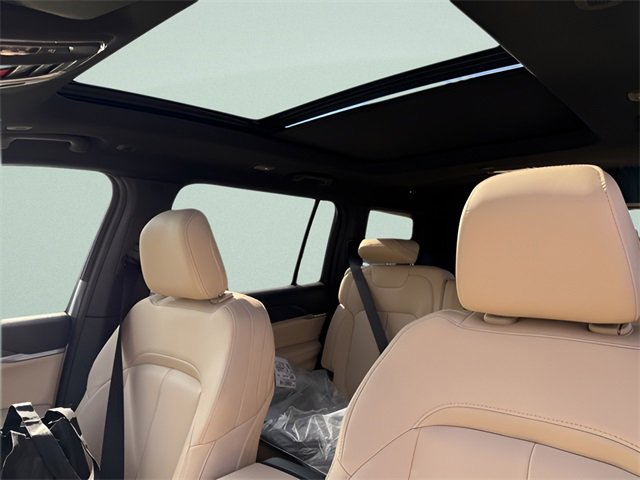 New 2025 Jeep Grand Cherokee L Limited image 22