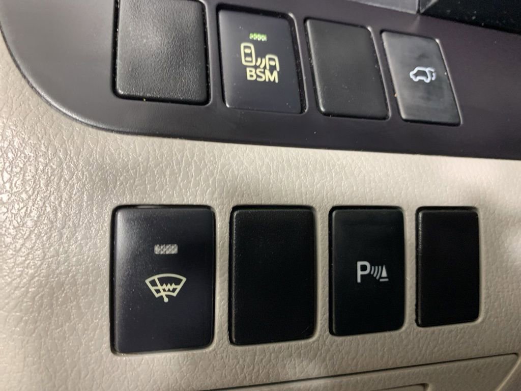 Used 2015 Toyota Highlander Limited image 22