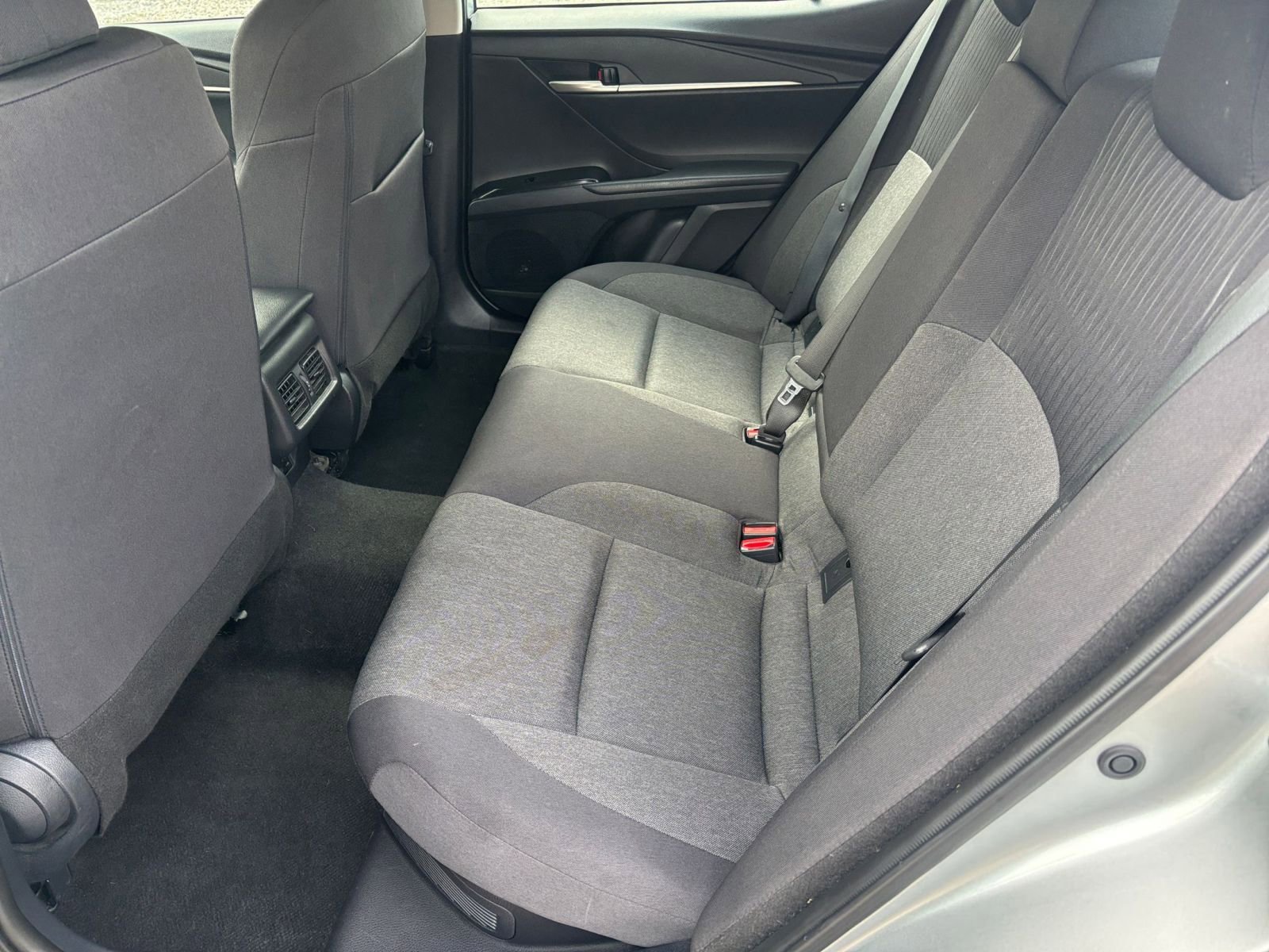 Used 2025 Toyota Camry LE image 22