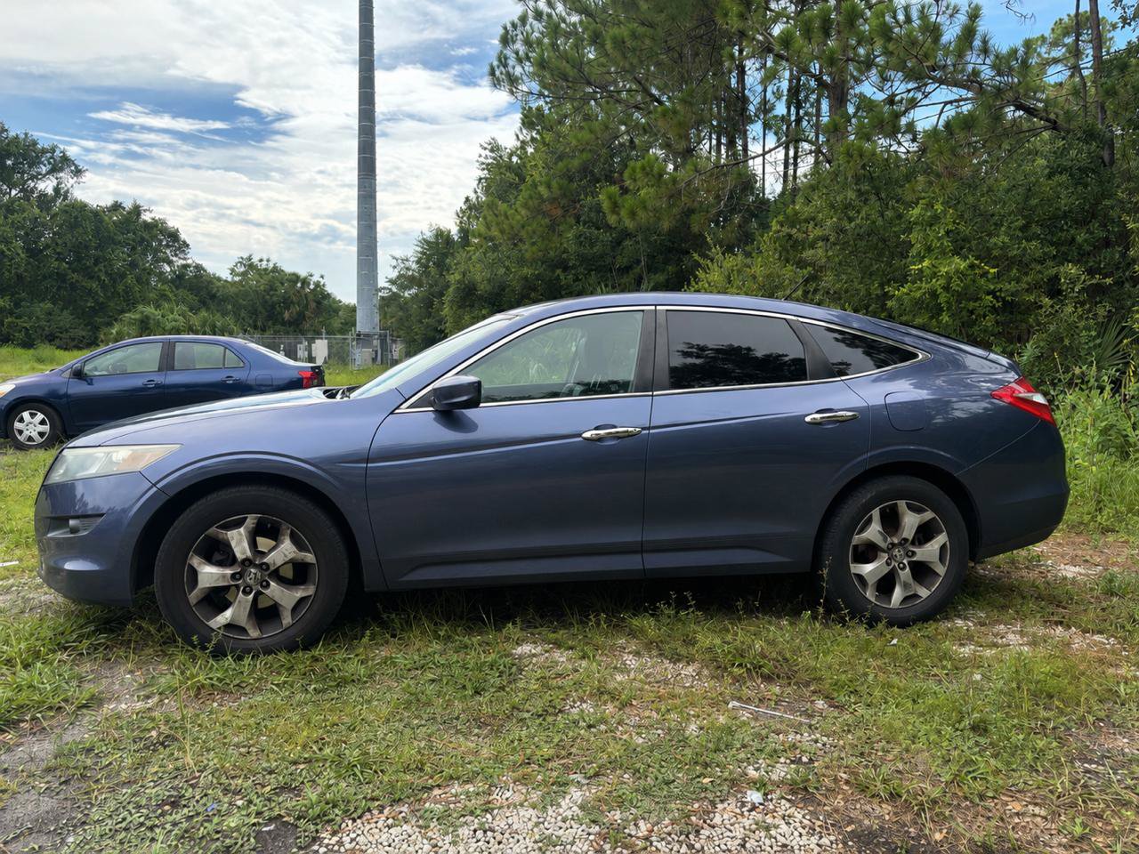 Used 2012 Honda Crosstour EX-L image 2