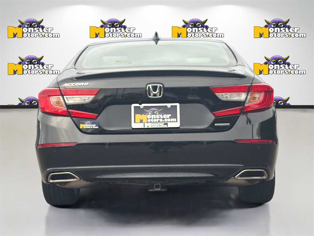Used 2018 Honda Accord Touring image 6