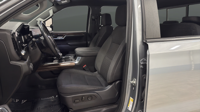 Used 2023 Chevrolet Silverado 1500 RST w/ True North Edition Plus AWD/4WD image 9