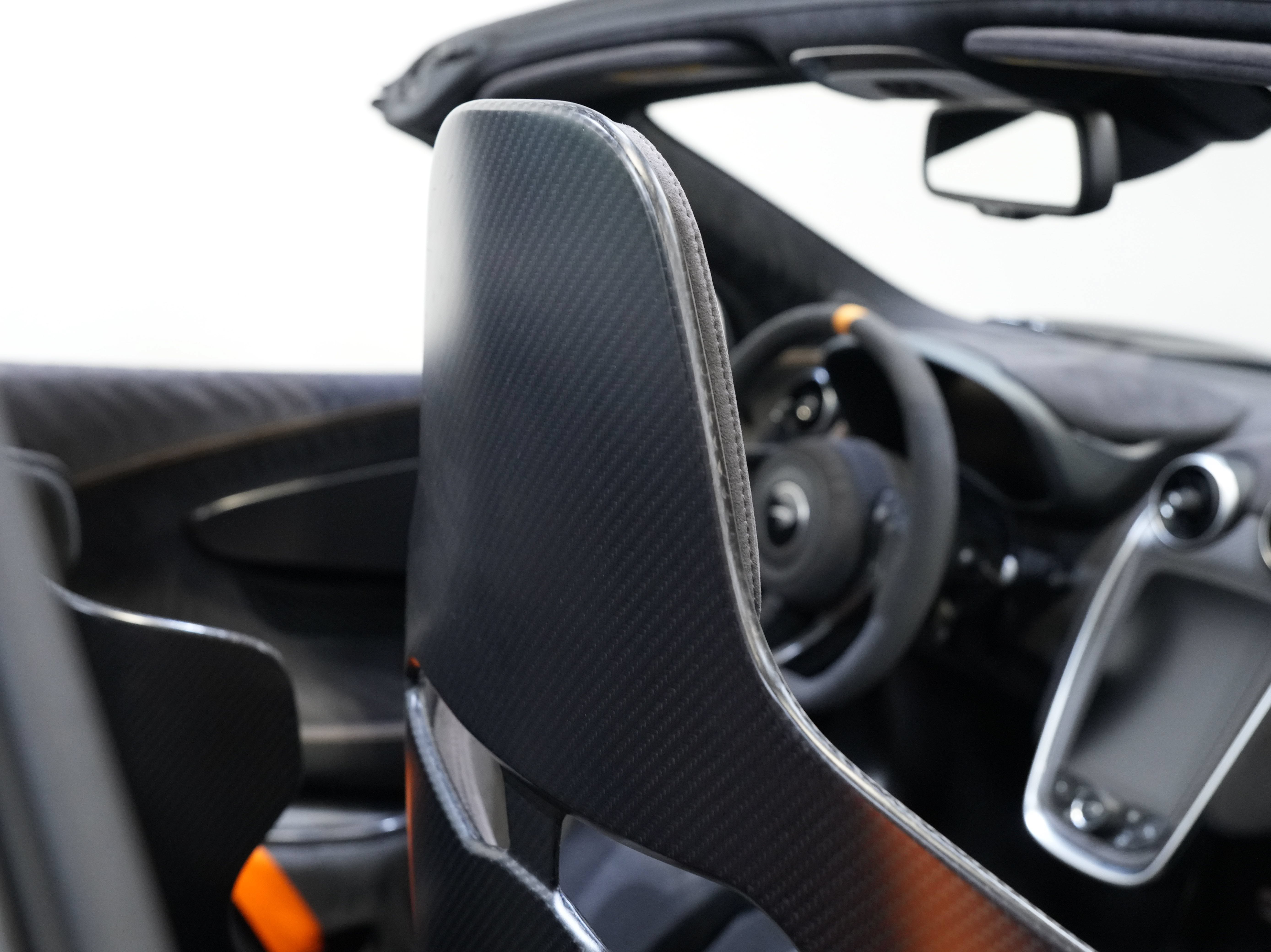 Used 2020 McLaren 600LT Spider RWD image 40