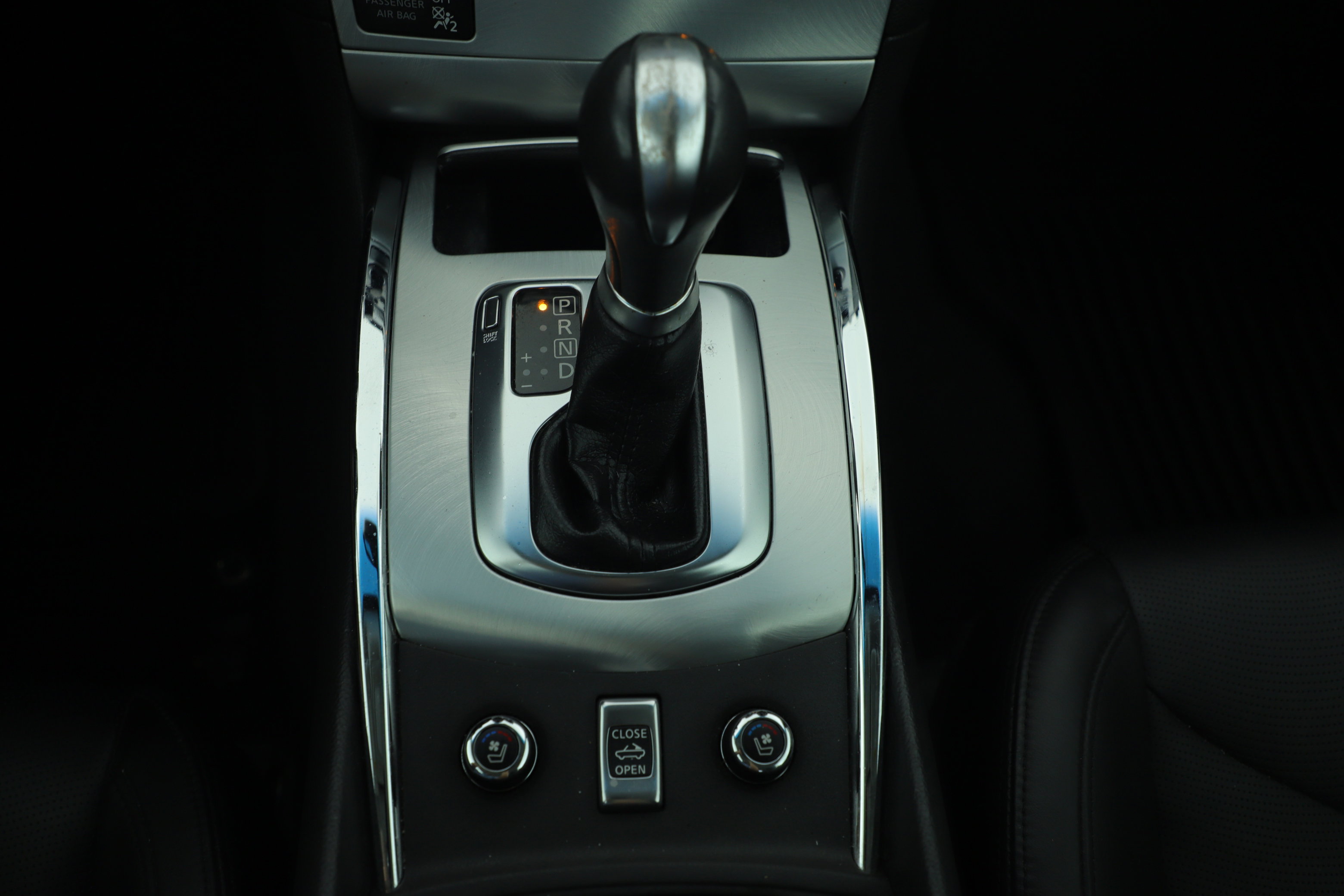 Used 2014 INFINITI Q60 Base w/ Premium Package image 8