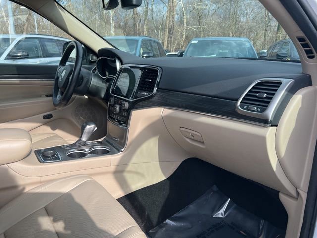 Used 2019 Jeep Grand Cherokee Limited w/ Luxury Group II AWD/4WD image 28