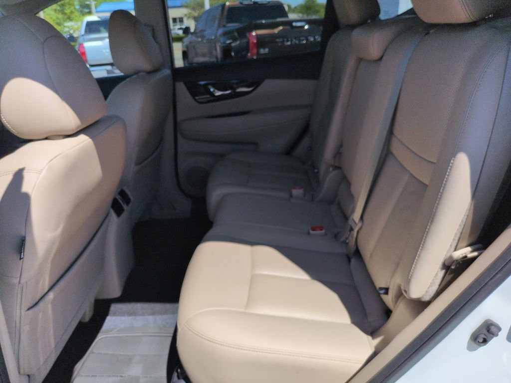 Used 2019 Nissan Rogue SL w/ Premium Package image 25