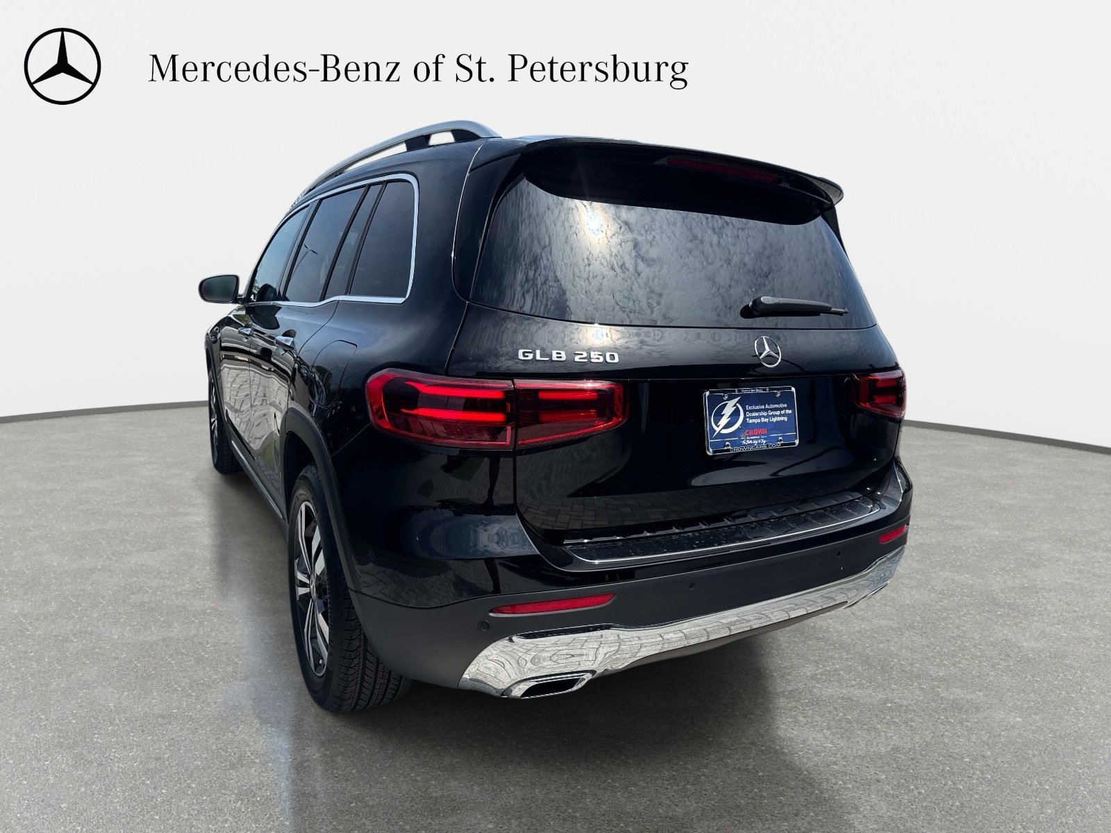 New 2026 Mercedes-Benz GLB 250 image 9