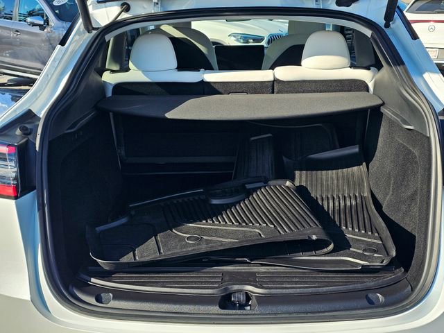 Used 2023 Tesla Model Y Long Range image 11