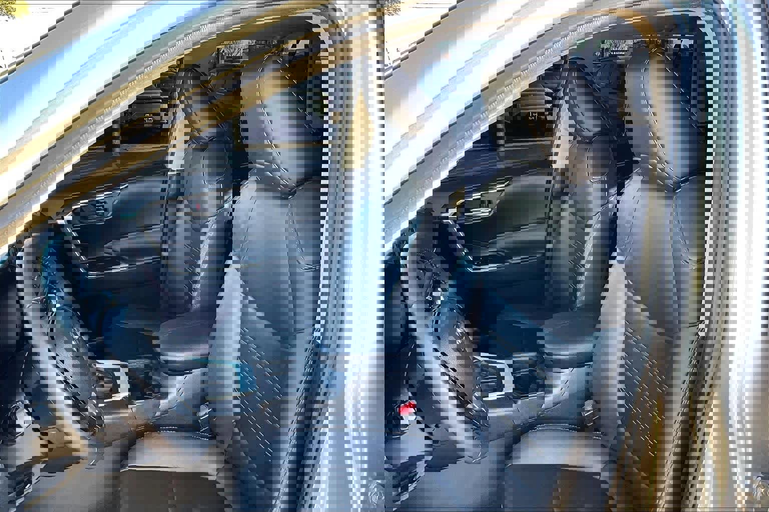 Used 2021 Toyota RAV4 XLE Premium w/ Carpet Mat Package (TMS) image 11