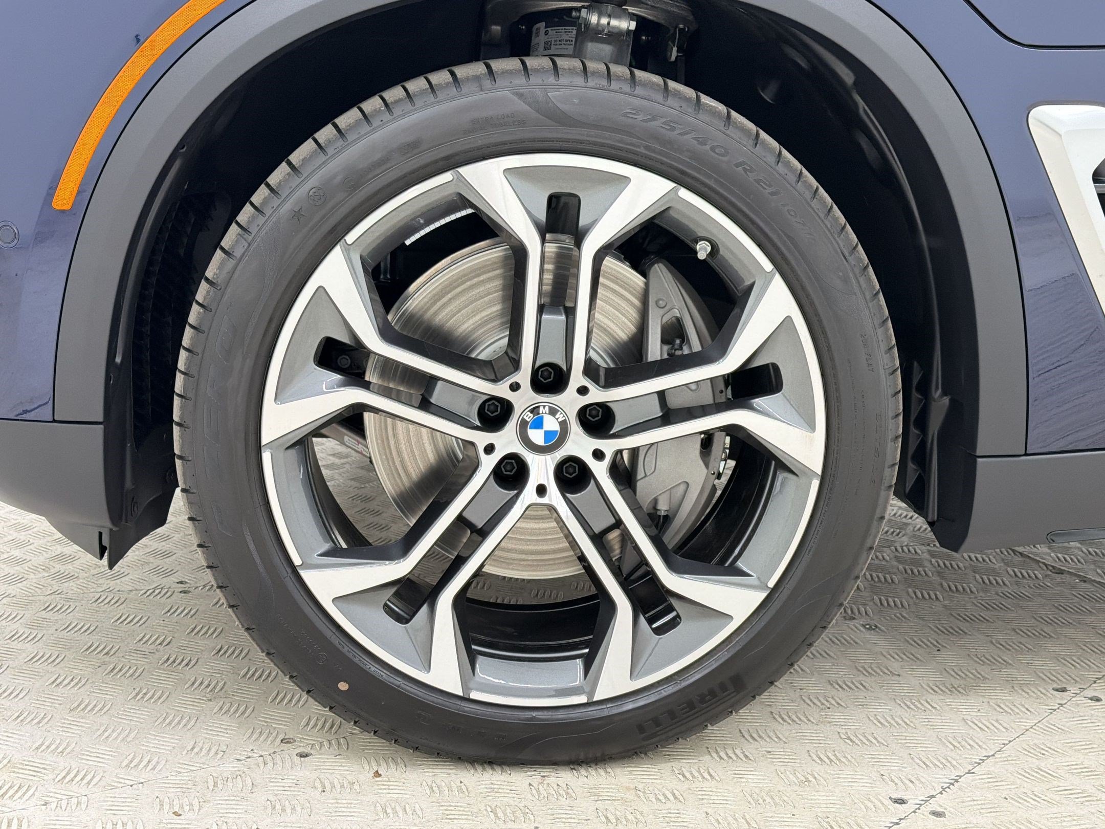 New 2026 BMW X5 xDrive50e w/ Climate Comfort Package AWD/4WD image 11