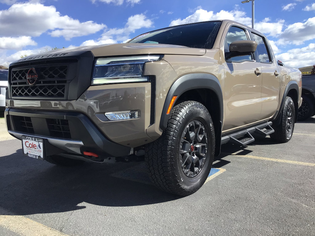 Used 2024 Nissan Frontier PRO-4X w/ Pro Premium Package image 2