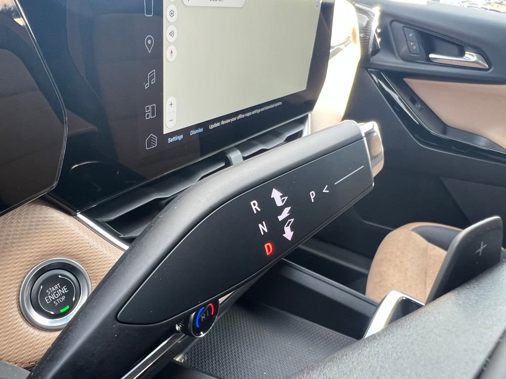 Used 2025 Chevrolet Equinox ACTIV w/ Safety and Technology Package image 24