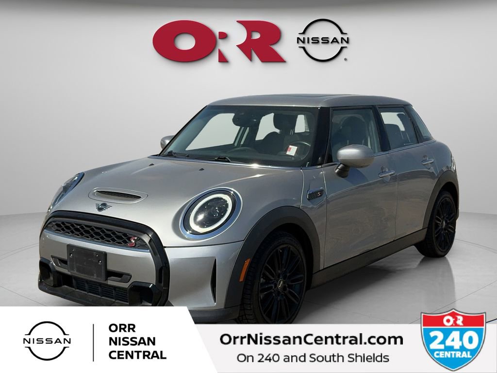 Used 2024 MINI Cooper S image 1