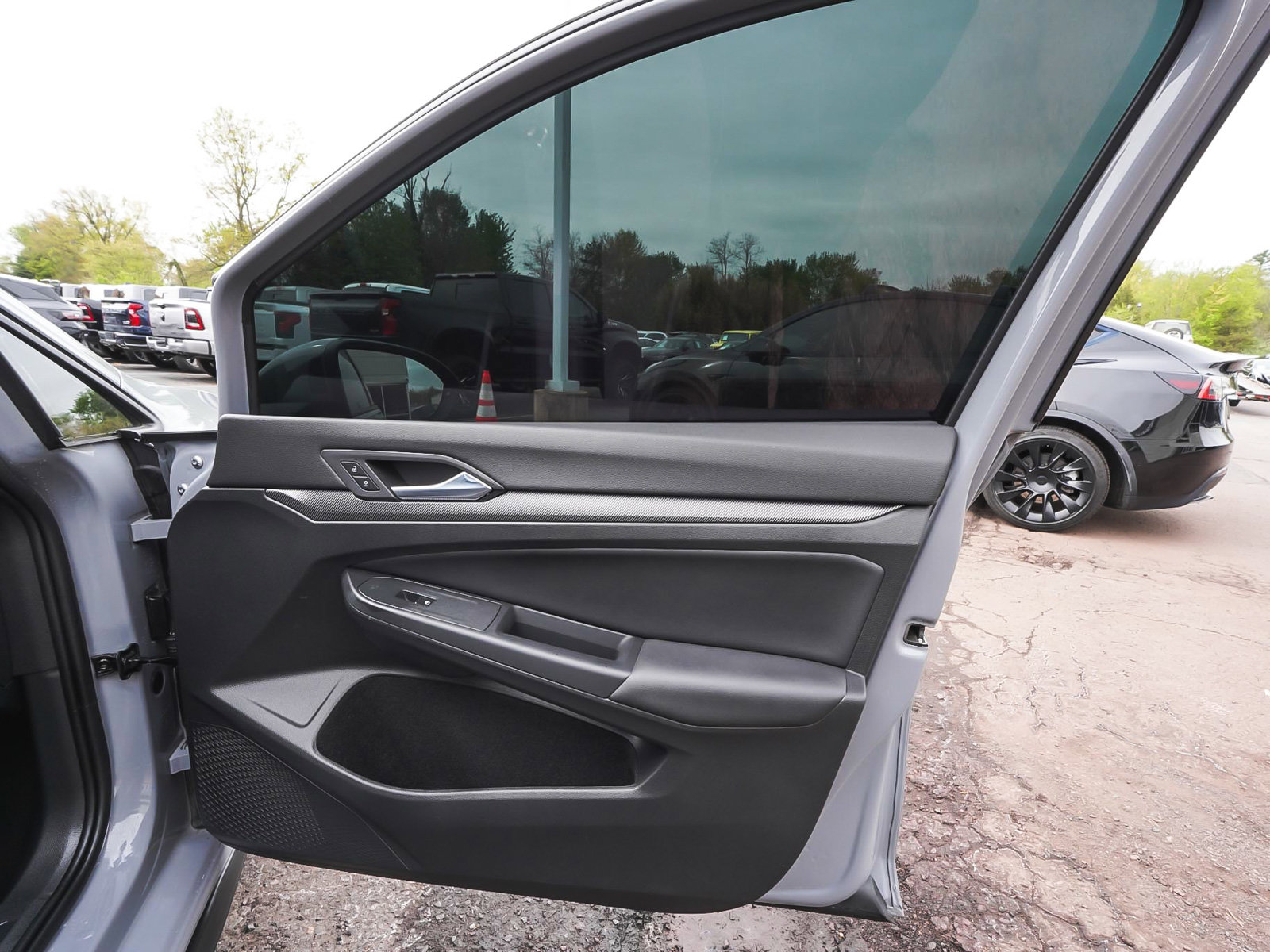 Used 2025 Volkswagen GTI SE w/ SE Leather Seating Package FWD image 14