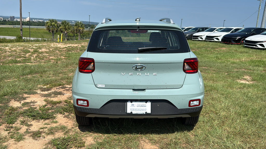 New 2026 Hyundai Venue SEL FWD image 6