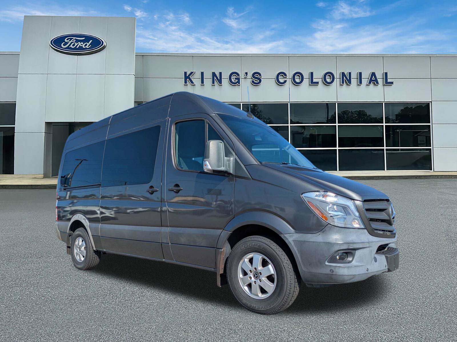 Used 2018 Mercedes-Benz Sprinter 2500 image 1