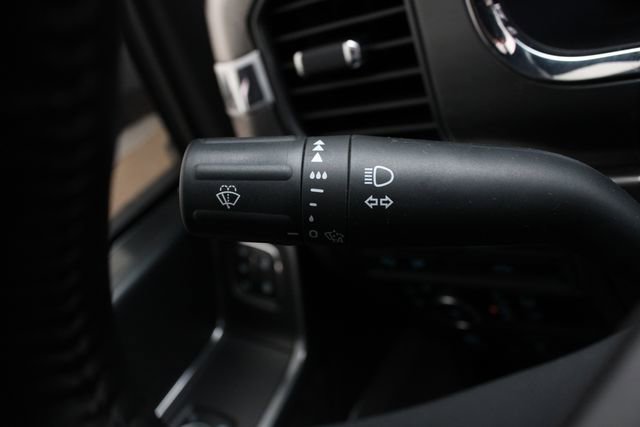 Used 2023 Ford F150 Lariat w/ Equipment Group 502A High image 12
