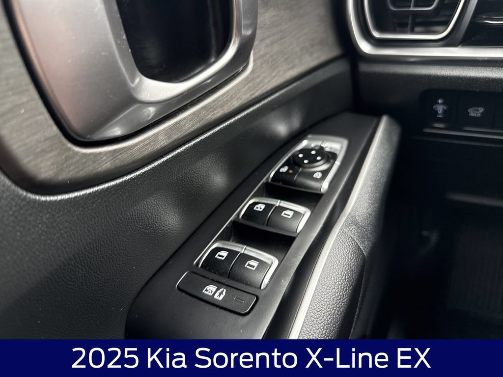 Used 2025 Kia Sorento X-Line EX AWD/4WD image 27