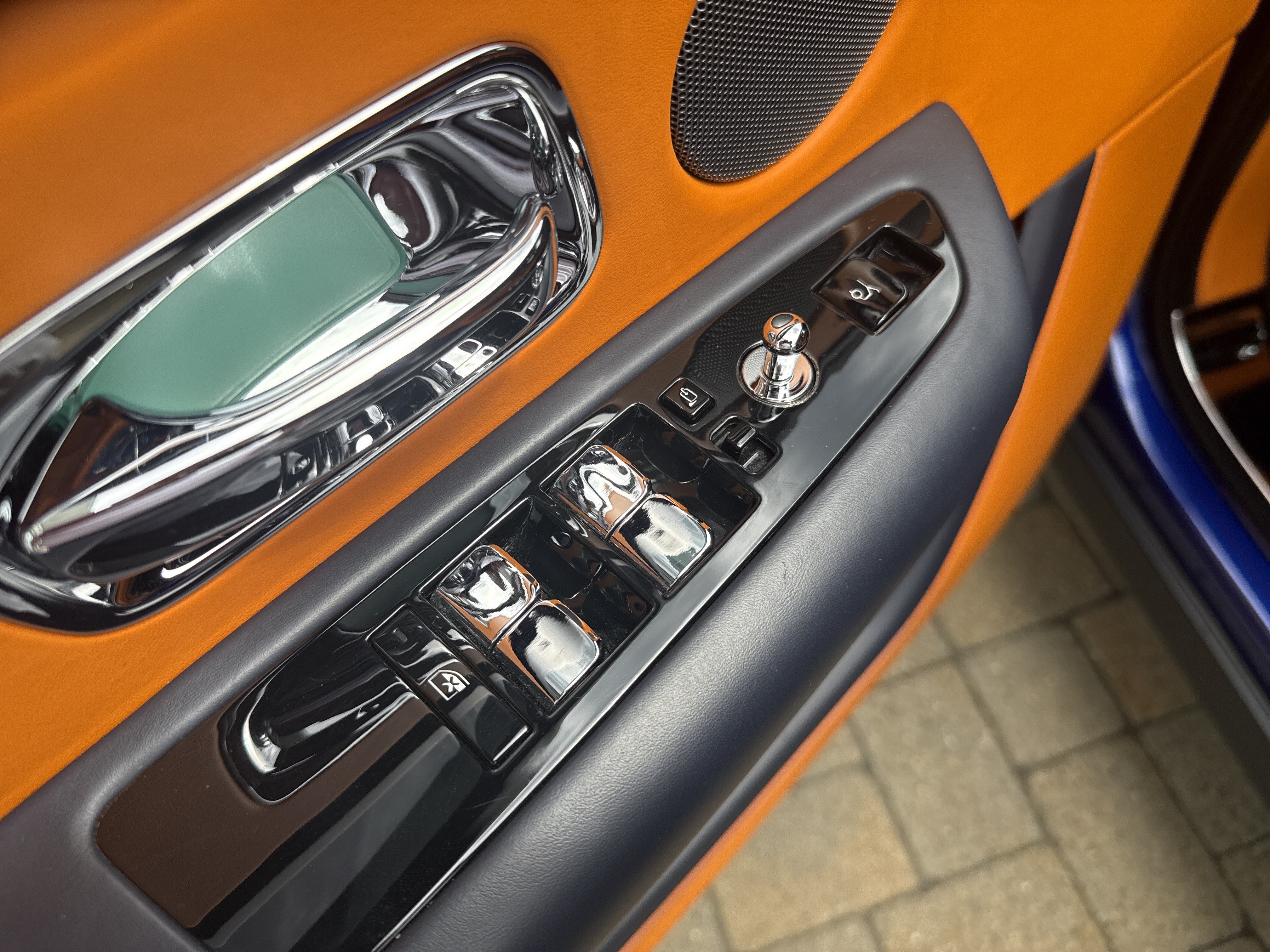 Certified 2021 Rolls-Royce Cullinan AWD/4WD image 12