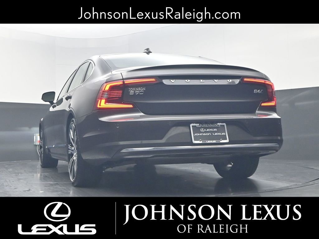 Used 2024 Volvo S90 B6 Ultimate image 18
