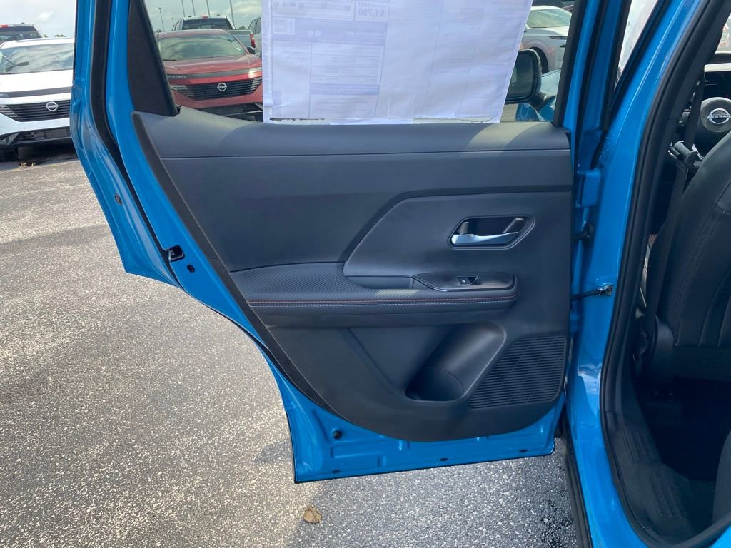 New 2025 Nissan Kicks SR image 15