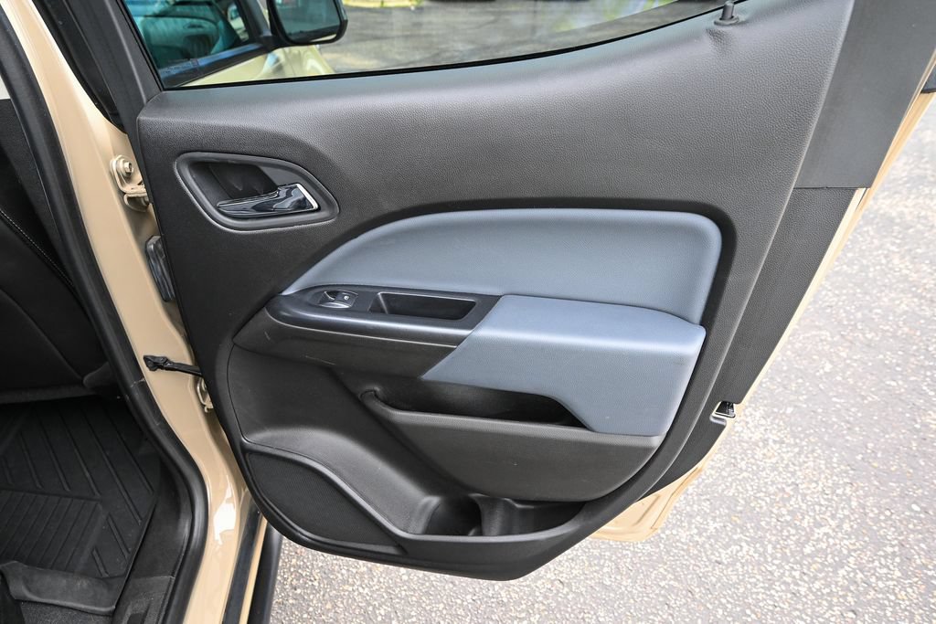 Used 2021 Chevrolet Colorado Z71 AWD/4WD image 28