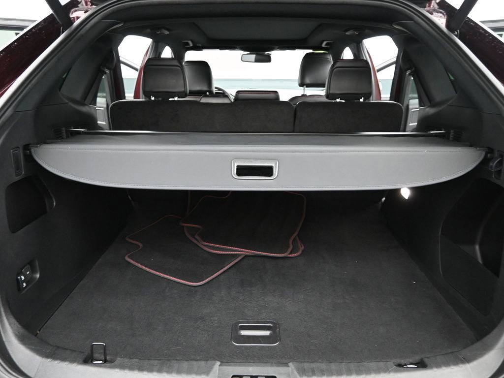 Used 2024 Ford Edge ST-Line image 19