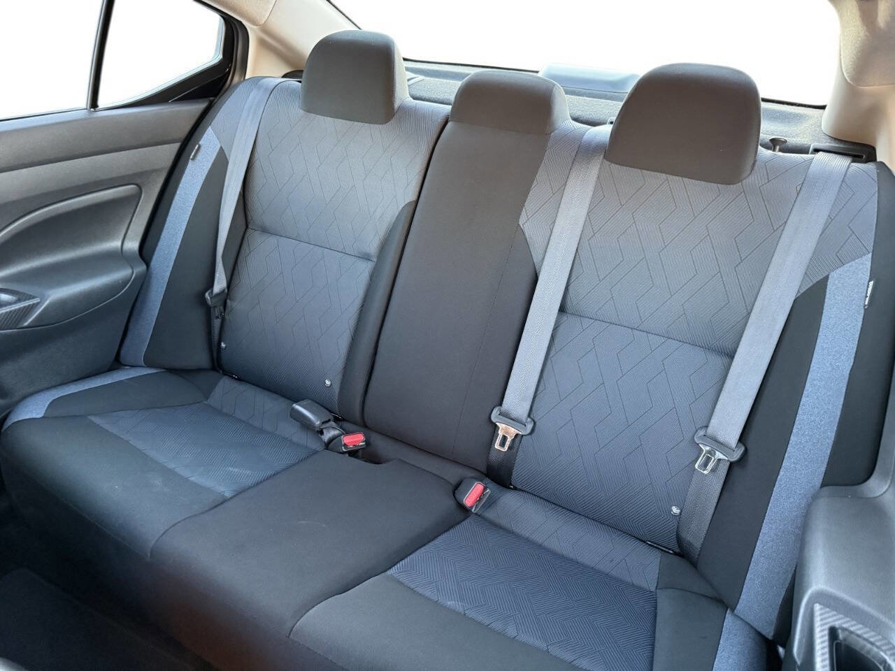 Used 2023 Nissan Versa SV w/ Trunk Package image 9