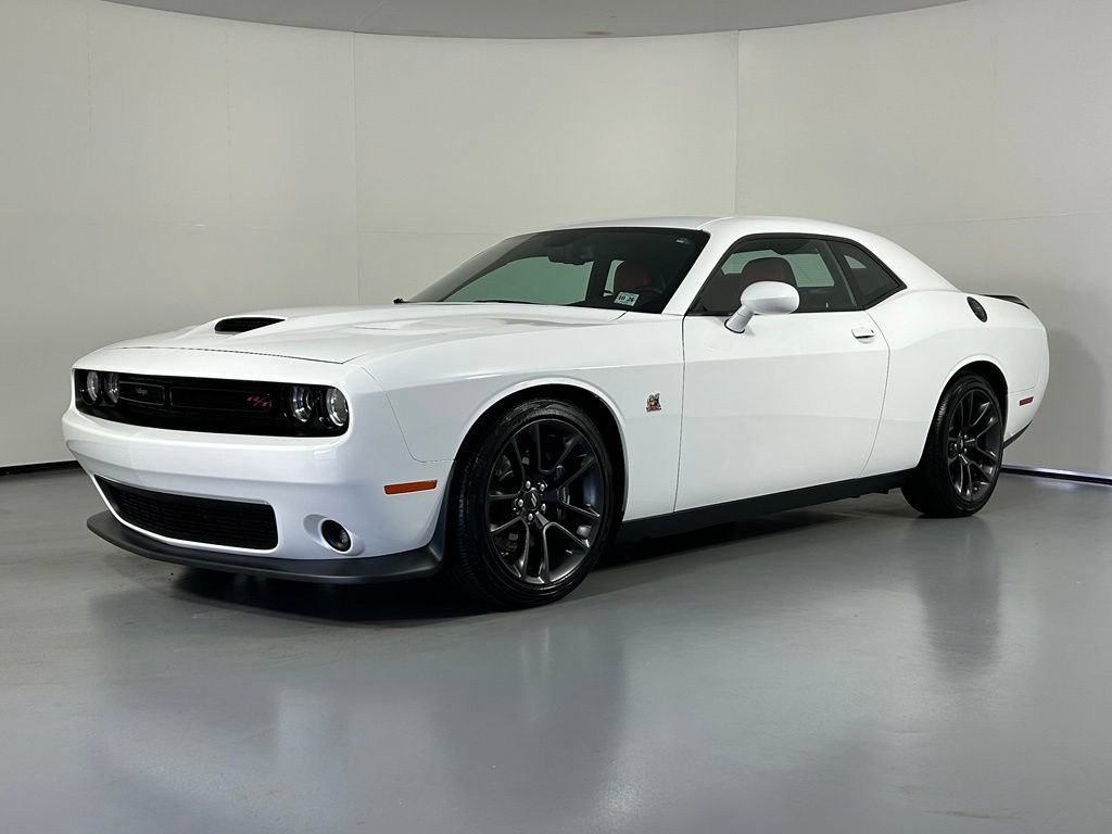Used 2021 Dodge Challenger R/T Scat Pack RWD image 3