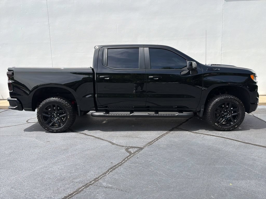 Used 2024 Chevrolet Silverado 1500 LT Trail Boss w/ LT Trail Boss Premium Package AWD/4WD image 12