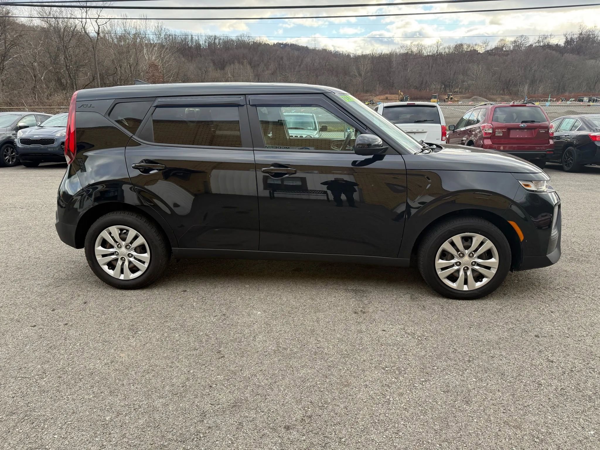 Used 2021 Kia Soul LX image 4