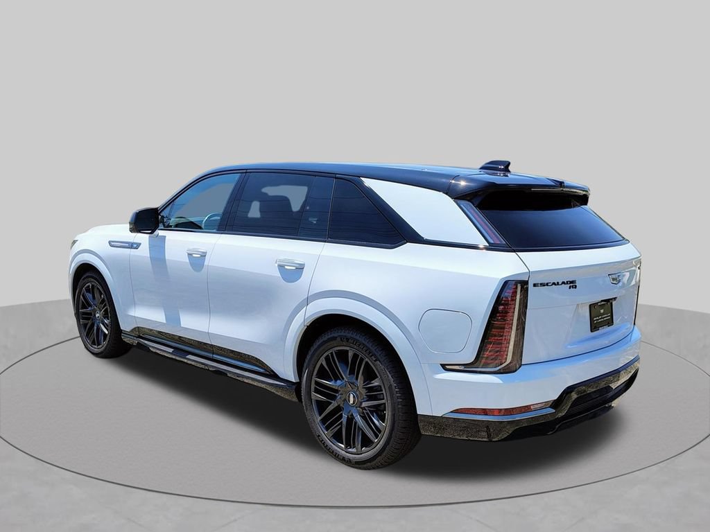 New 2026 Cadillac Escalade IQ Sport 1 w/ LPO, ONYX Package AWD/4WD image 7