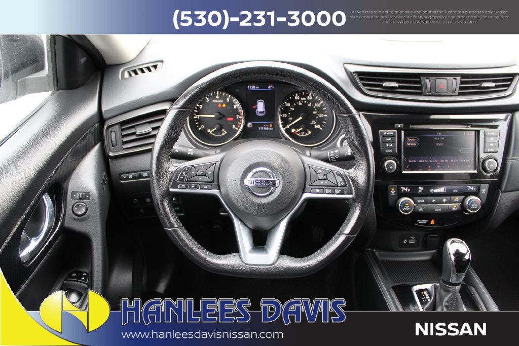 Used 2018 Nissan Rogue SL FWD image 17