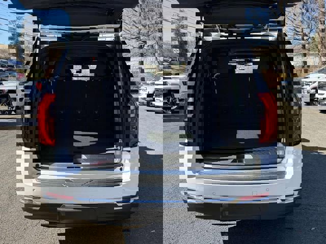 New 2026 GMC Yukon XL Elevation image 12