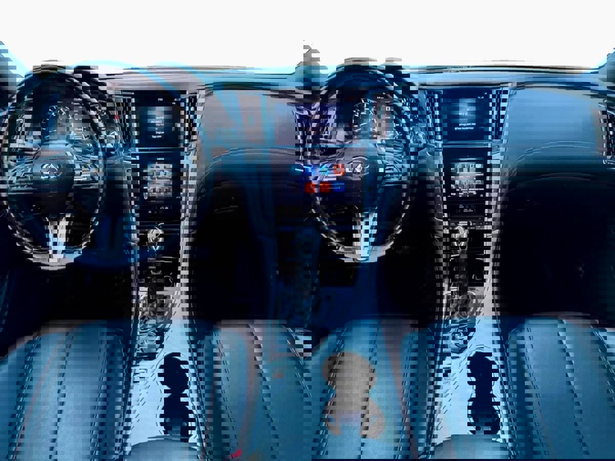 Used 2020 INFINITI Q60 3.0t image 8