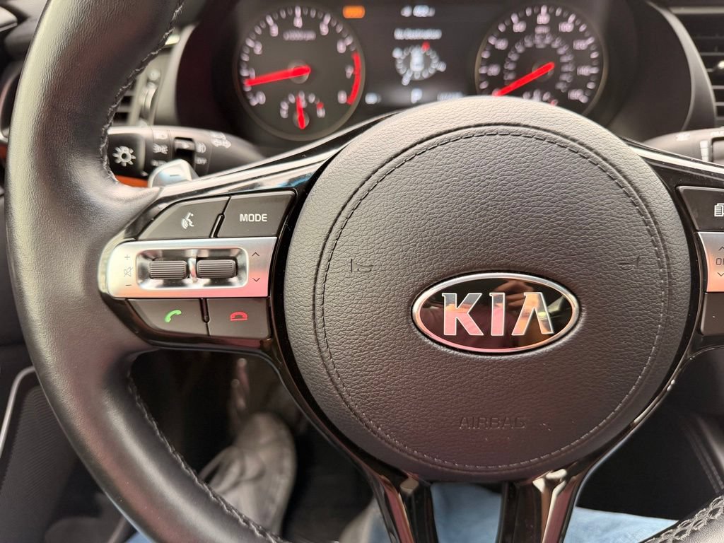Used 2017 Kia Cadenza Technology FWD image 24